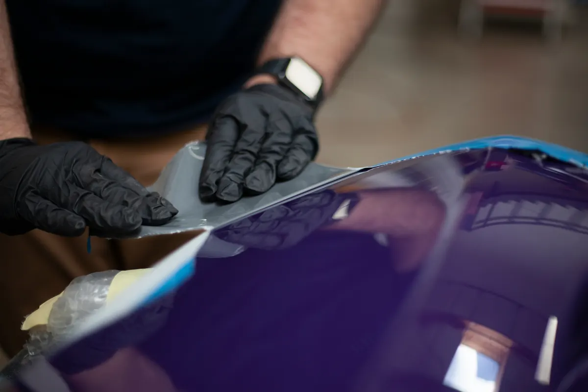 Collision repair centre using an auto body shop invoice for repair billing