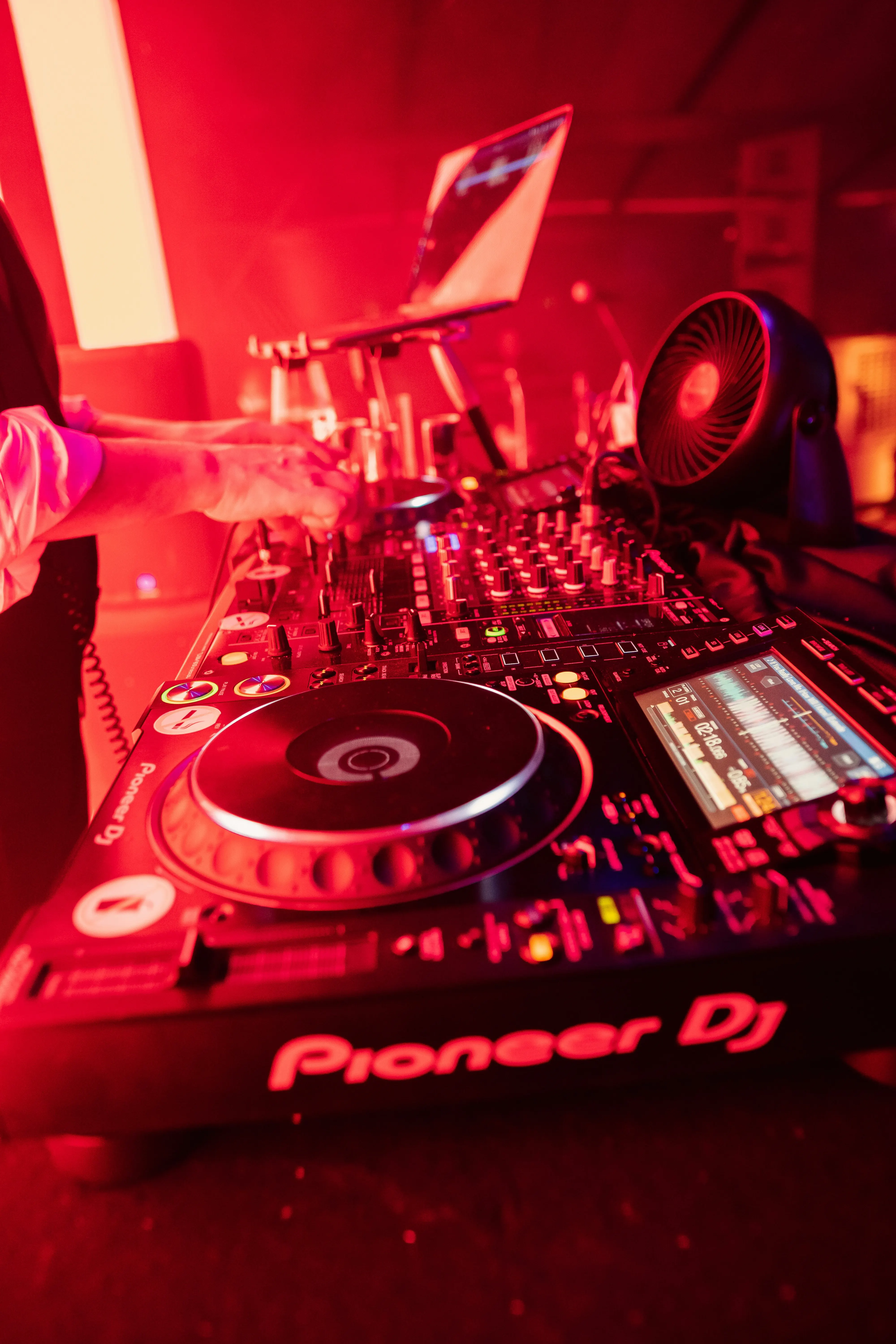 Mobile DJ using a DJ invoice template