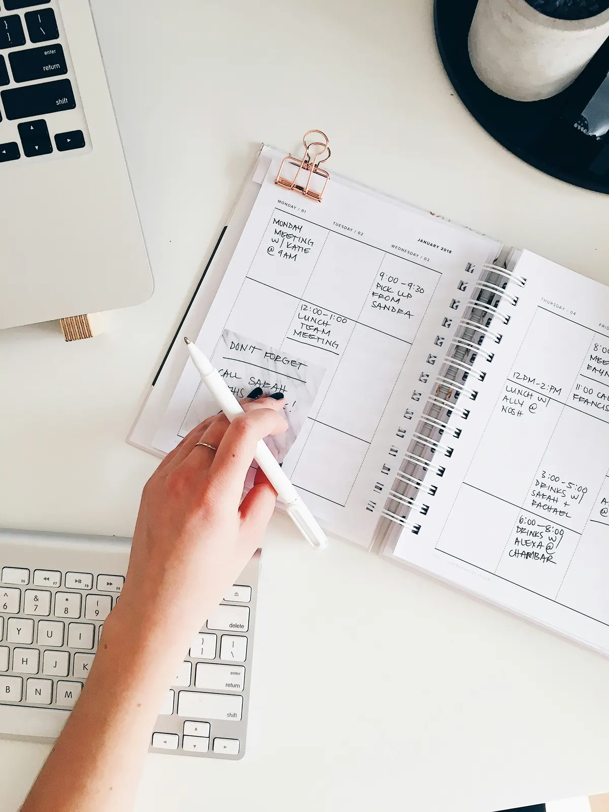 Event organiser using an event planner invoice template
