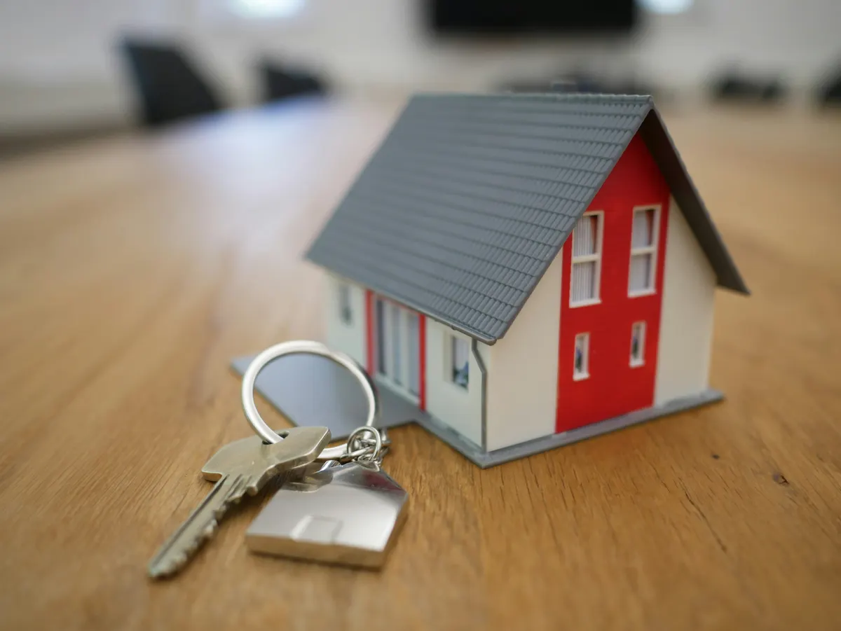 Landlord preparing a rent invoice template for a rental property