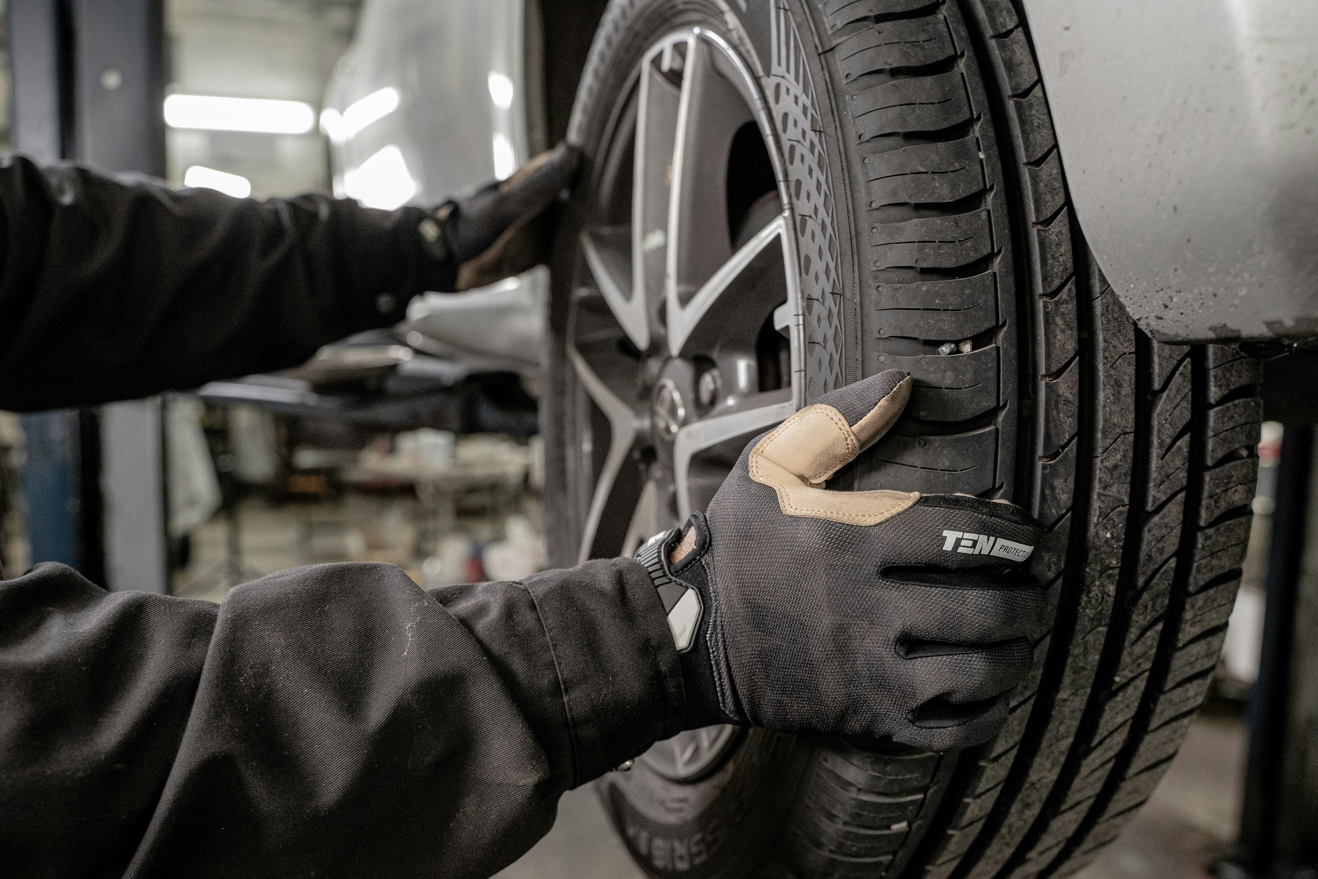 Mechanic invoice example for repairs, parts, and labour billing
