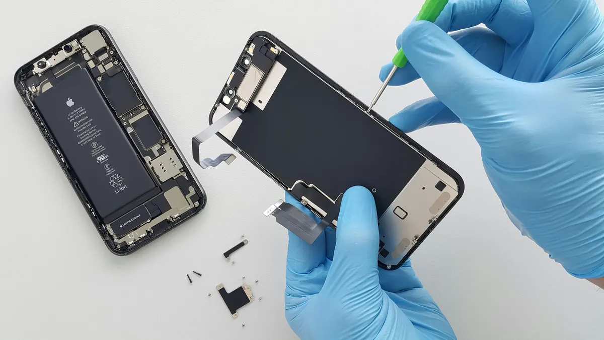 Smartphone repair service using an editable phone repair invoice PDF