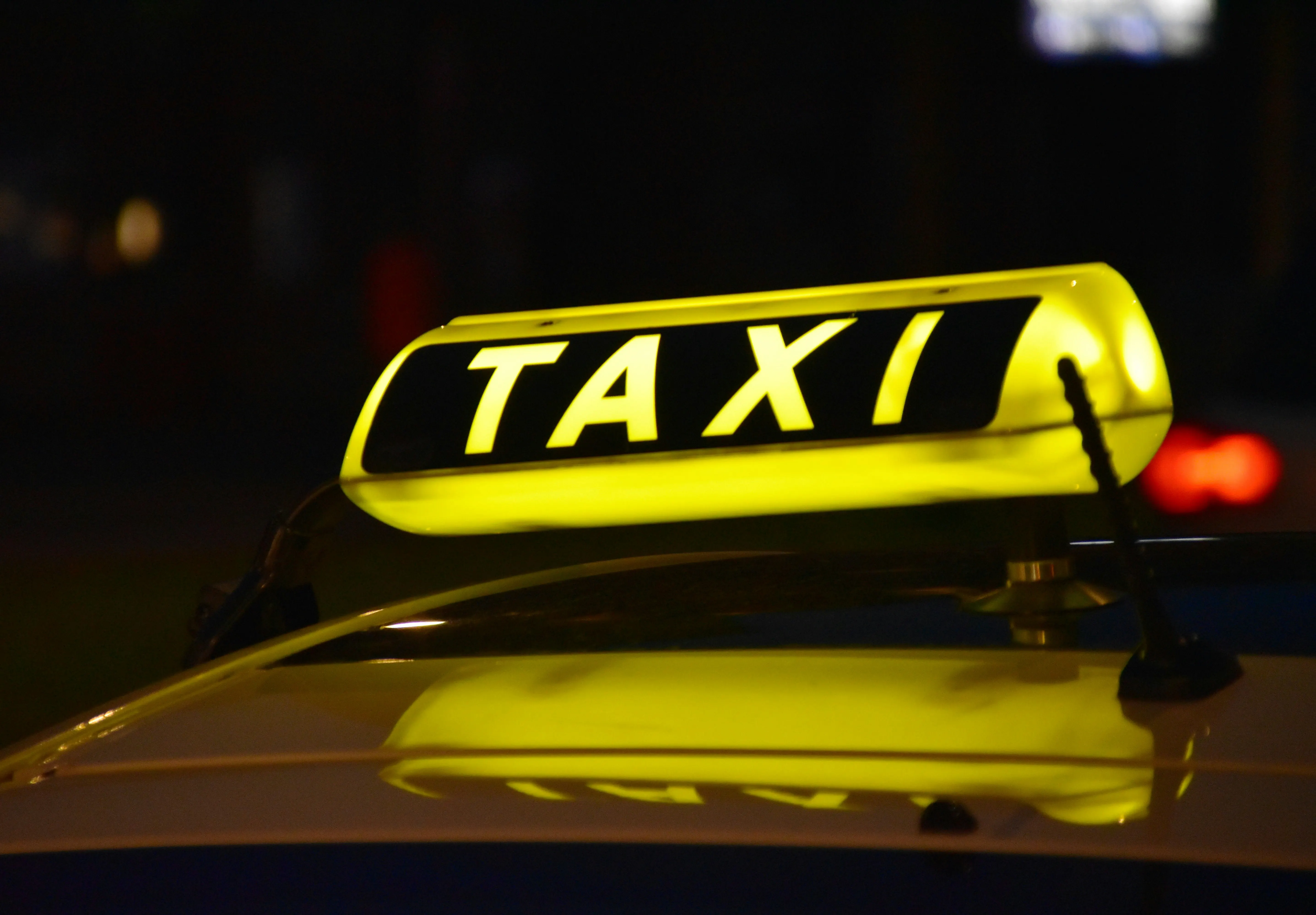 Cab company using a taxi invoice template for customer billing